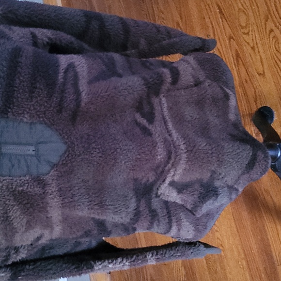 SoundStyle 3/4 Zip Camo Sweatshirt - Picture 3 of 11